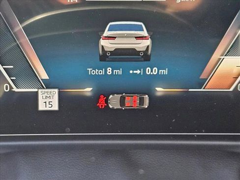 Used 2026 BMW 330i Sedan w/ M Sport Package image 11