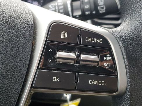 Used 2019 Kia Sorento L image 13