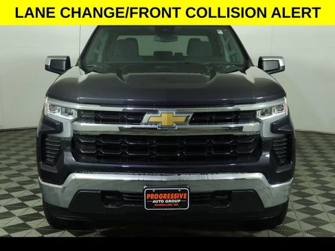 Used 2022 Chevrolet Silverado 1500 LT w/ Z71 Off-Road Package AWD/4WD image 10