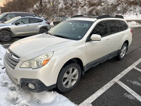 Used 2014 Subaru Outback 2.5i Limited w/ Moonroof Package image 13