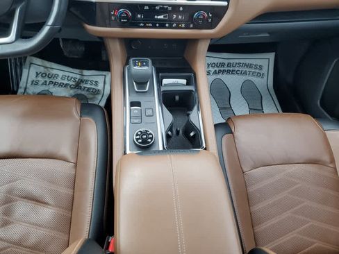 Used 2022 Nissan Pathfinder Platinum w/ Cargo Package image 22