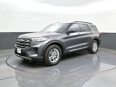 New 2025 Ford Explorer Active image 27