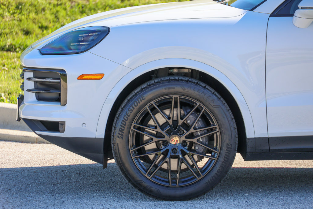 Certified 2026 Porsche Cayenne Coupe AWD/4WD image 21