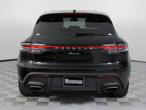 Certified 2025 Porsche Macan image 6