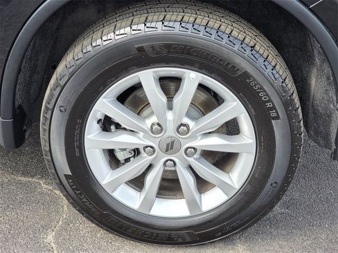 Used 2023 Dodge Durango SXT image 25