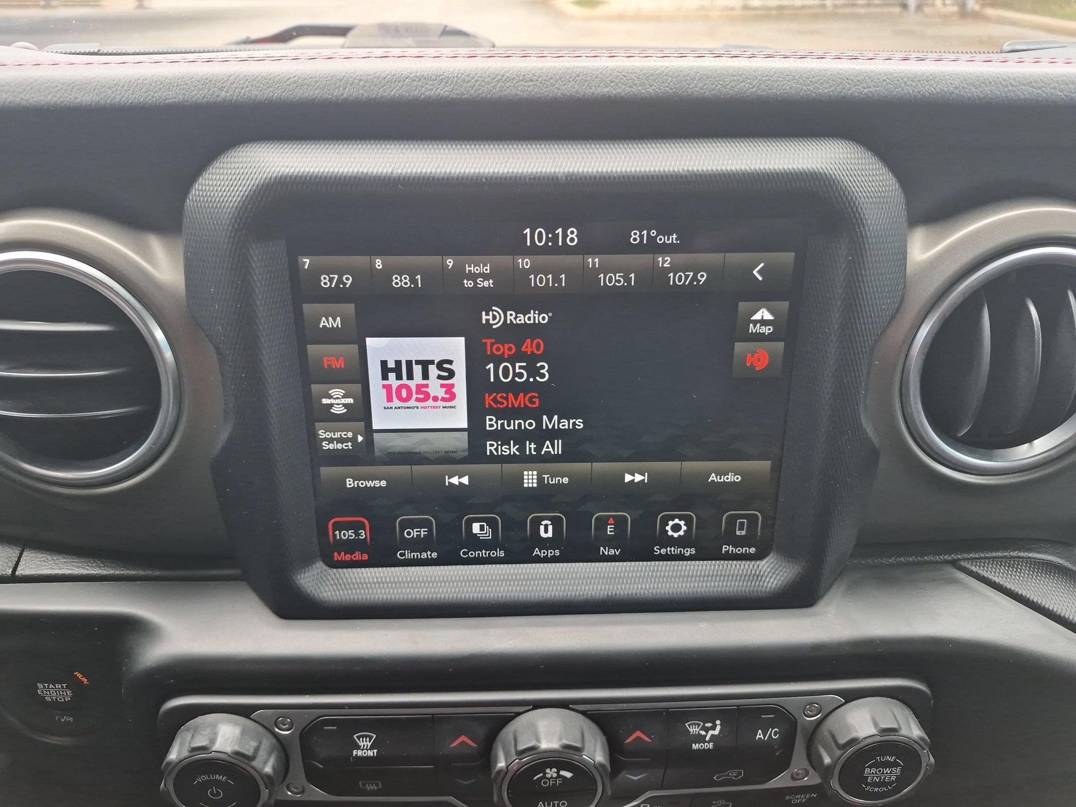 Used 2020 Jeep Gladiator Rubicon AWD/4WD image 17