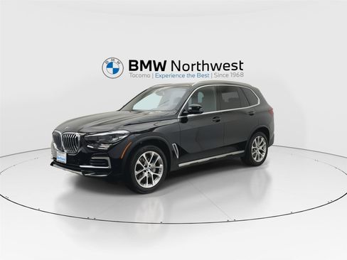 Used 2023 BMW X5 xDrive40i w/ Parking Assistance Package AWD/4WD image 9