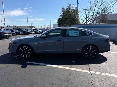 New 2026 Honda Accord Touring image 2