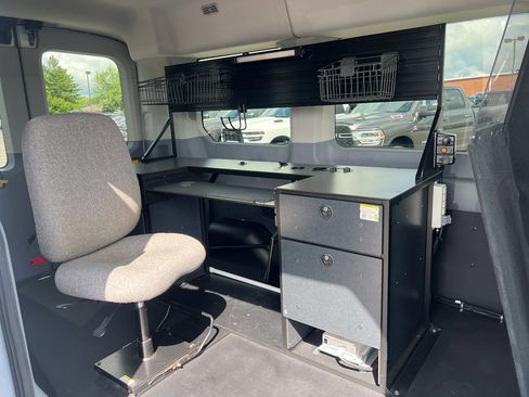 Used 2018 Ford Transit 150 XLT image 13