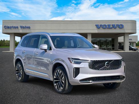 New 2026 Volvo XC90 B5 Plus image 1