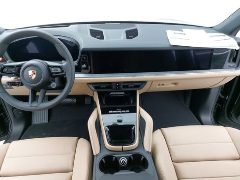 New 2026 Porsche Cayenne image 11