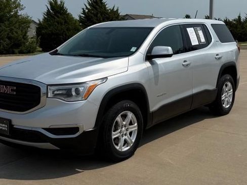 Used 2019 GMC Acadia SLE AWD/4WD image 4