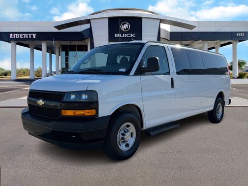 Used 2023 Chevrolet Express 3500 LS image 7