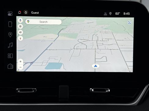 New 2026 Chevrolet Equinox LT w/ Convenience Package II FWD image 8