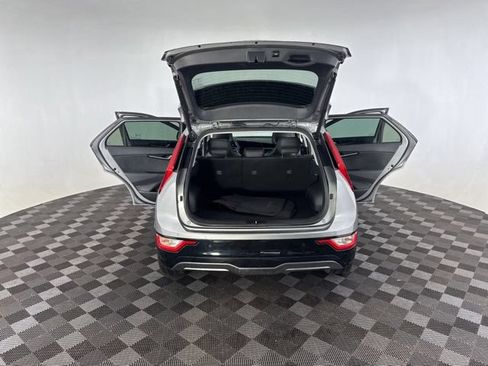 Used 2023 Kia Niro Wind w/ Wind Preserve Package FWD image 17