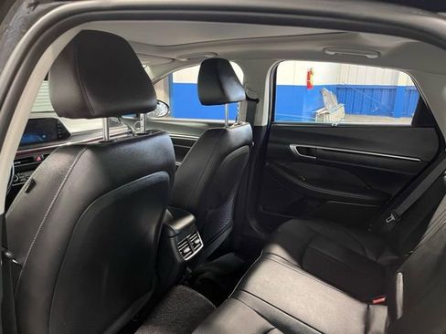 Used 2023 Hyundai Sonata Limited image 18