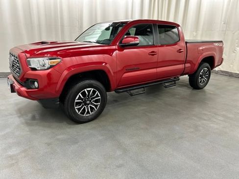 Used 2023 Toyota Tacoma TRD Sport AWD/4WD image 2
