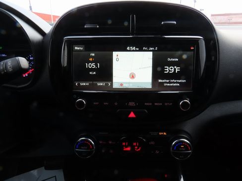 Used 2021 Kia Soul EX image 24