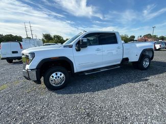 New 2026 GMC Sierra 3500 SLT w/ SLT Premium Package AWD/4WD video 2