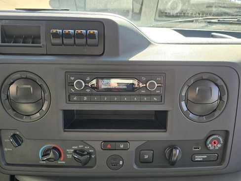 Used 2024 Ford E-350 and Econoline 350 Super Duty w/ Driver's Safety Package image 38