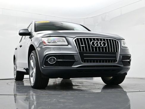 Used 2017 Audi Q5 2.0T Premium Plus w/ Technology Package image 33