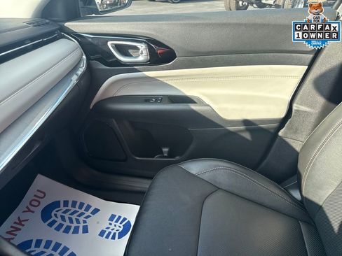 Certified 2022 Jeep Compass Limited image 23