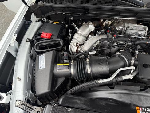 Used 2021 Chevrolet Silverado 2500 LT w/ Convenience Package image 24