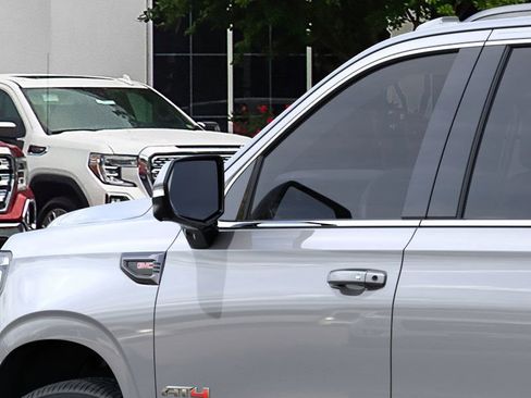 New 2026 GMC Yukon XL AT4 Ultimate AWD/4WD image 14