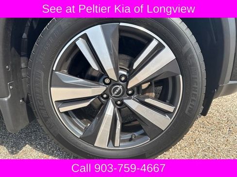 Used 2022 Nissan Rogue SL AWD/4WD image 9