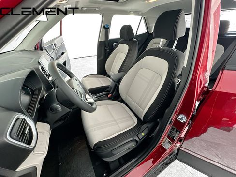 Certified 2026 Hyundai Venue SEL FWD image 30