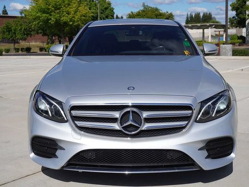 Used 2017 Mercedes-Benz E 300 image 7