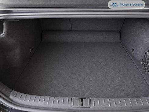 Used 2024 Genesis G70 2.5T RWD image 12