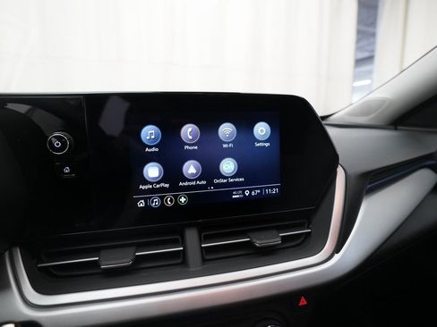 Used 2024 Chevrolet Trax LS w/ LS Convenience Package image 6