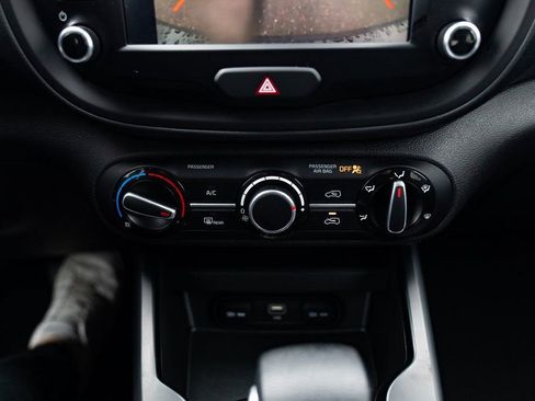 Used 2024 Kia Soul LX w/ Option Group 015 image 16