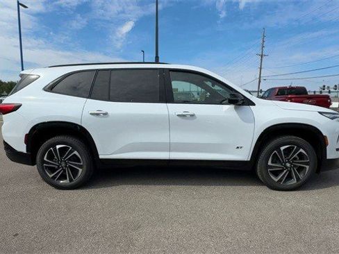 New 2026 Buick Enclave Sport Touring w/ LPO, Illumination Package image 9