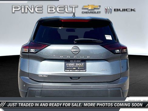Used 2024 Nissan Rogue S AWD/4WD image 4