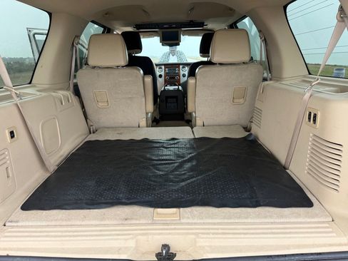 Used 2010 Ford Expedition Eddie Bauer image 18