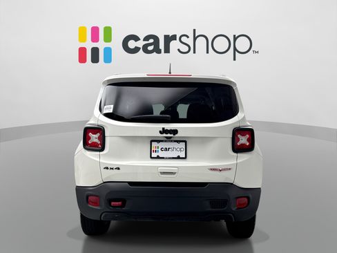 Used 2023 Jeep Renegade Trailhawk AWD/4WD image 4