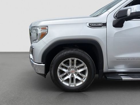 Used 2021 GMC Sierra 1500 SLT w/ SLT Premium Plus Package AWD/4WD image 22