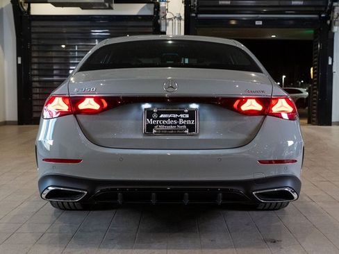 New 2026 Mercedes-Benz E 350 4MATIC Sedan image 5