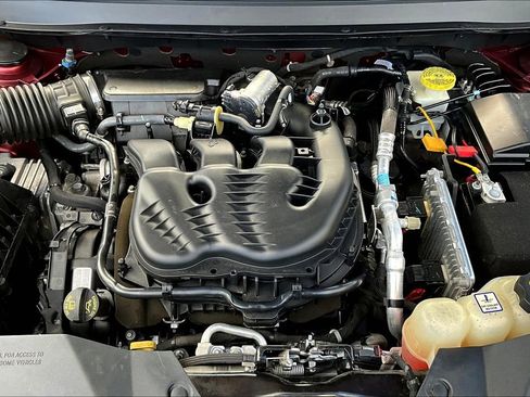 Used 2019 Jeep Cherokee Trailhawk AWD/4WD image 32