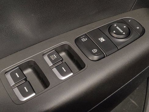 Used 2020 Kia Sportage LX FWD image 27