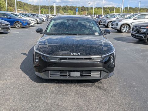 Used 2025 Kia K4 LXS image 8