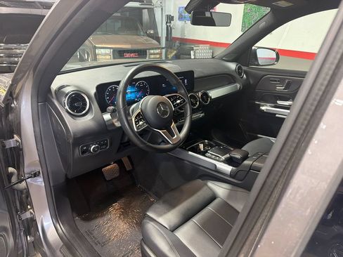 Used 2022 Mercedes-Benz GLB 250 4MATIC image 57