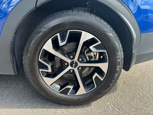 Used 2024 Kia Sportage EX FWD image 10
