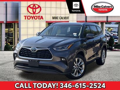 Used 2023 Toyota Highlander Limited