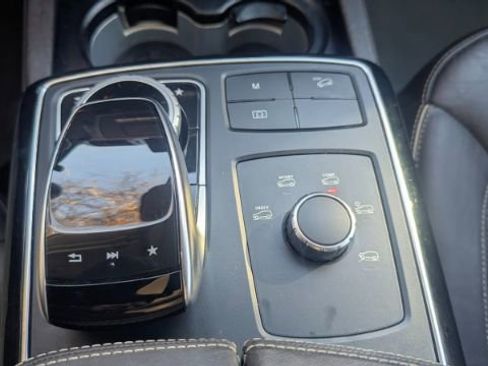 Used 2018 Mercedes-Benz GLE 350 4MATIC image 37