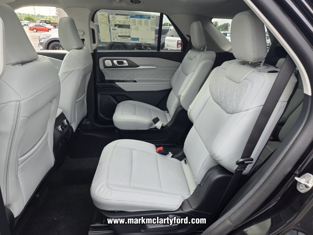 New 2026 Ford Explorer Platinum w/ LUX Leather Package AWD/4WD image 7