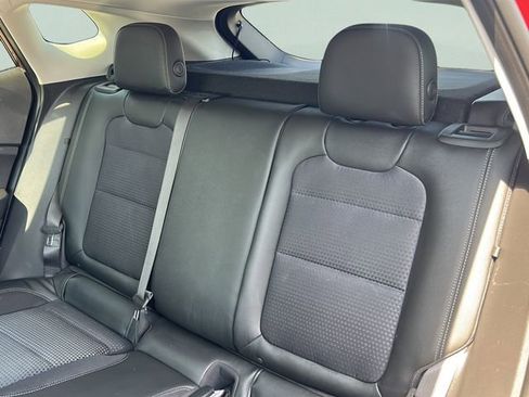 Used 2025 Chevrolet Trax LT image 18
