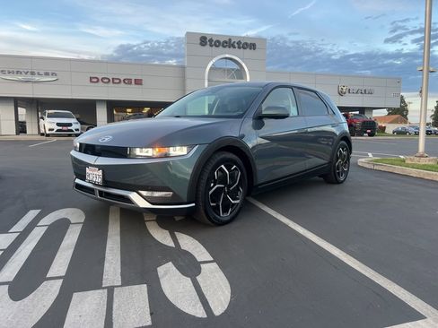 Used 2024 Hyundai Ioniq 5 SEL image 3